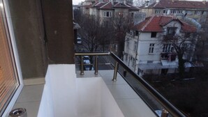 Apartment, 2 Schlafzimmer | Balkon