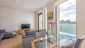 Chic 1 bed at Pear Place with balcony - PP05 | Living area | Flat-screen TV