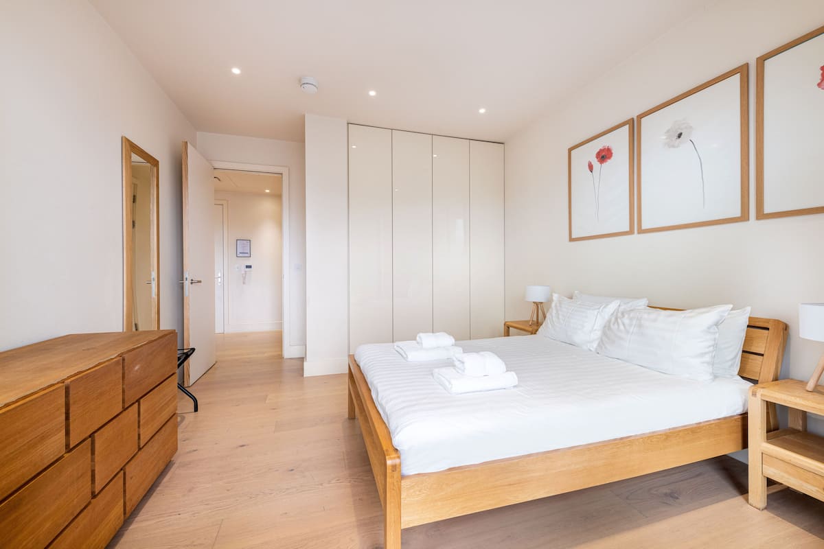 Iron/ironing board, cribs (free), WiFi (free), bed sheets