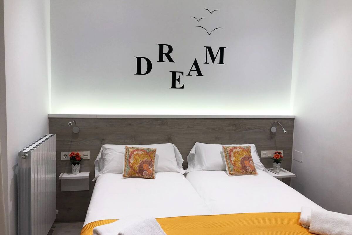 City Double Room, Shared Bathroom, City View | Premium bedding, down comforters, Select Comfort beds, laptop workspace