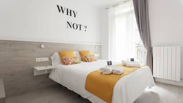 Habitación doble urbana, 1 cama matrimonial | 1 habitación, ropa de cama de alta calidad y edredón