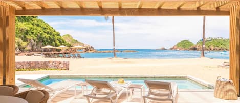 Deluxe Room, Multiple Beds, Ocean View