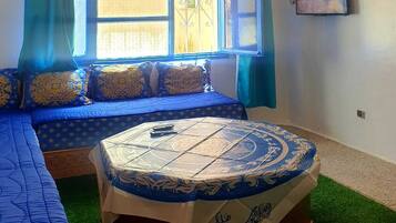 Leilighet – deluxe | 3 soverom, safe på rommet, lydisolert og strykejern/-brett