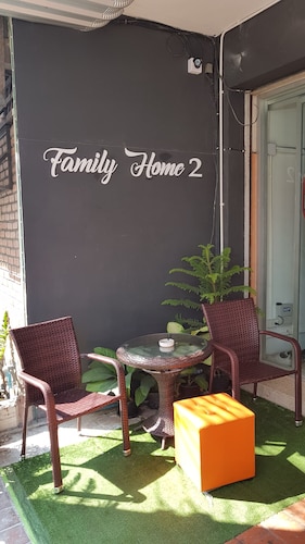 ファミリーホーム 2 チェンマイ - 大人専用 - ホステル