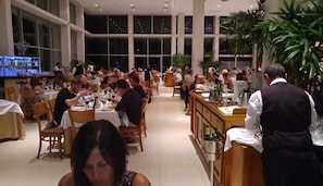 Dining - Charming 2 bedroom Apartment within Bahia Principe Resort (Akumal)