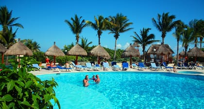 Charming 2 bedroom Apartment within Bahia Principe Resort