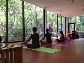 Yoga - Charming 2 bedroom Apartment within Bahia Principe Resort (Akumal)