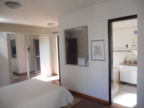 Executive suite, bad | Uitzicht vanuit de kamer