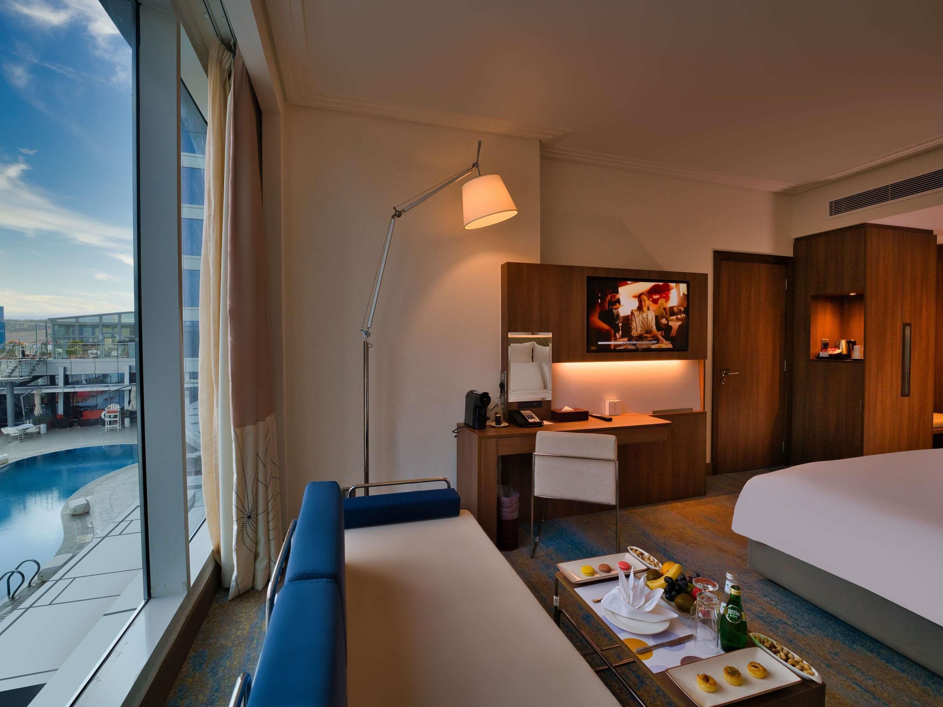 1 多间卧室、埃及棉床单、高档床上用品、加厚床垫