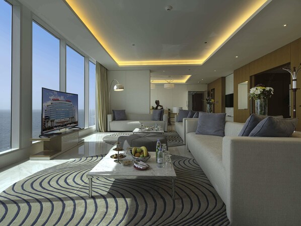 皇家套房, 海景 (The Meaning of Luxury Life) | 1 多间卧室、埃及棉床单、高档床上用品、加厚床垫