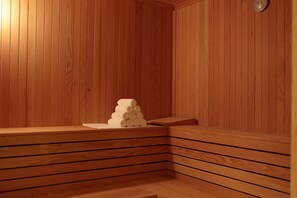 Couples treatment rooms, body treatments, Swedish massages - Novotel Jazan (Jizan)
