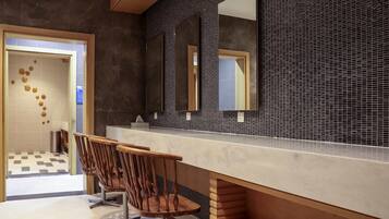 Espace de soins pour les couples, soins corporels, massages suédois