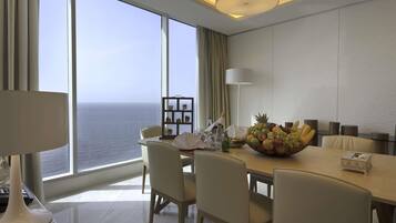 Royal Suite, Sea View (The Meaning of Luxury Life) | 1 bedroom, Egyptian cotton sheets, premium bedding, pillowtop beds