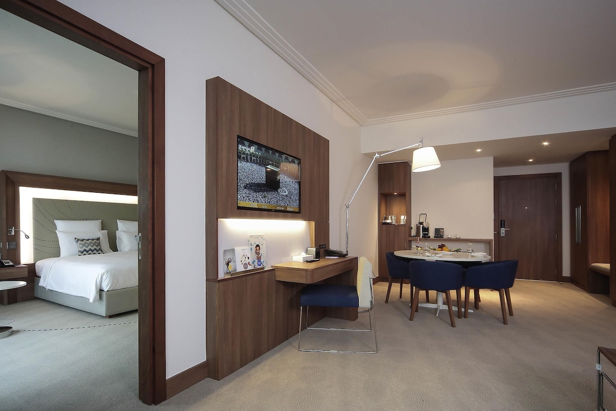 Superior Suite, 1 Double Bed with Sofa bed, Sea View | 1 bedroom, Egyptian cotton sheets, premium bedding, pillowtop beds