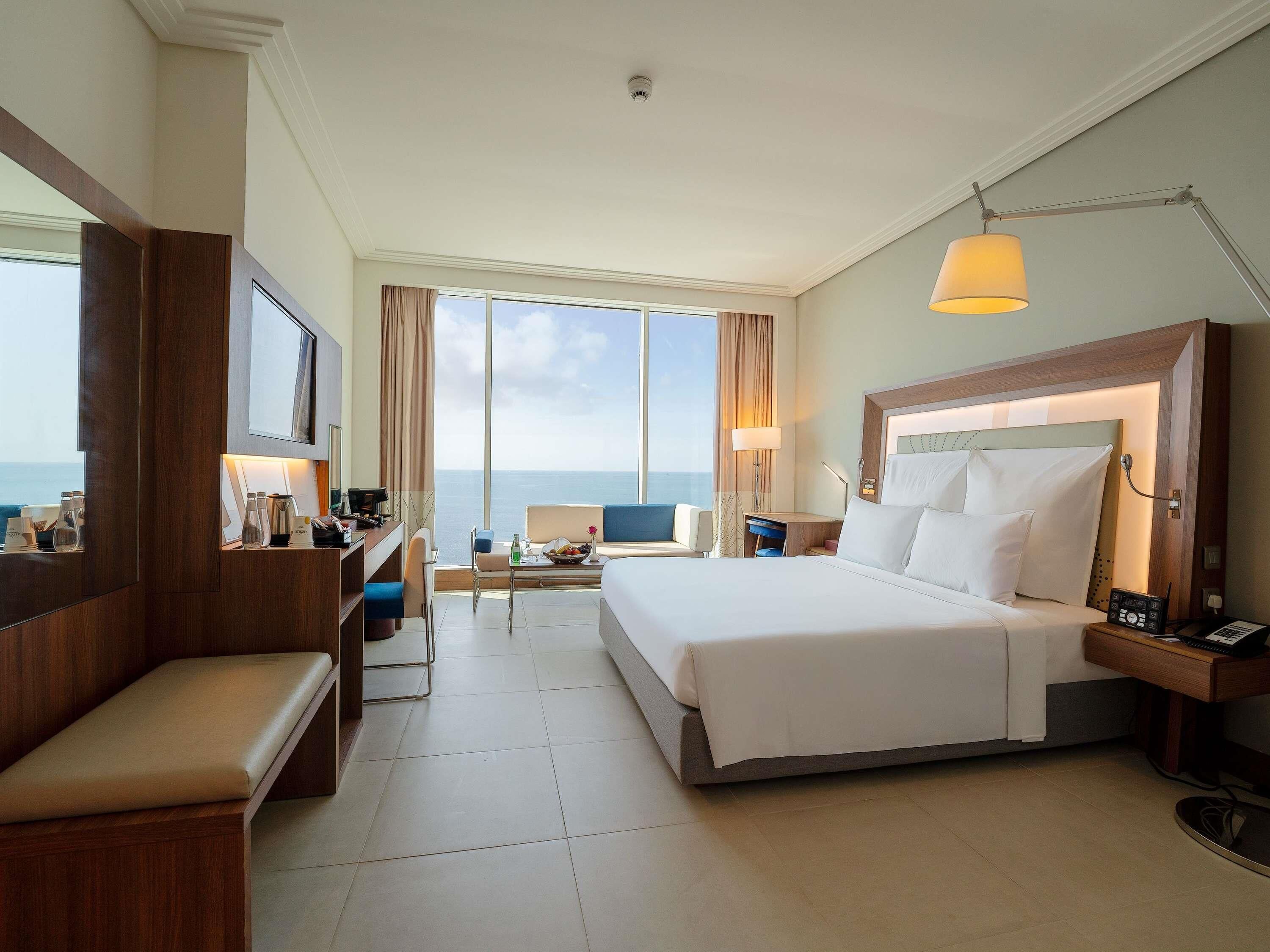 Habitación superior, 1 cama King size, vista al mar | 1 habitación, sábanas de algodón egipcio y ropa de cama de alta calidad 