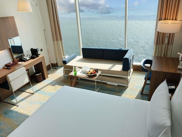 1 bedroom, Egyptian cotton sheets, premium bedding, pillowtop beds - Novotel Jazan (Jizan)