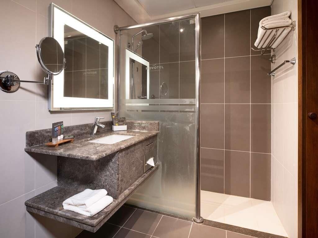 Executive Room, 1 Double Bed with Sofa bed, Sea View | 1 bedroom, Egyptian cotton sheets, premium bedding, pillowtop beds