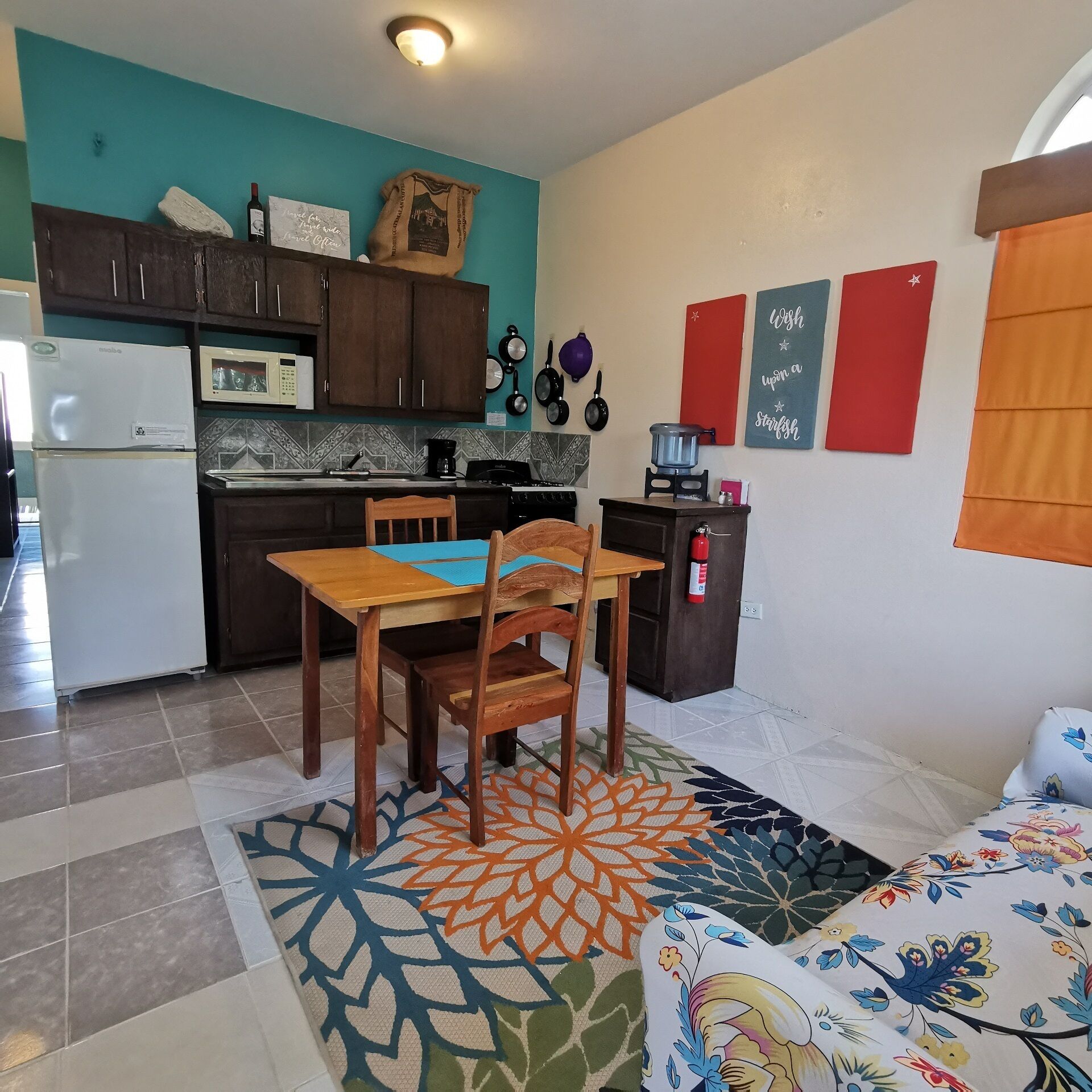 Departamento Deluxe, 1 cama King size, para no fumadores, cocina | 1 habitación, escritorio y espacio para trabajar con laptop 