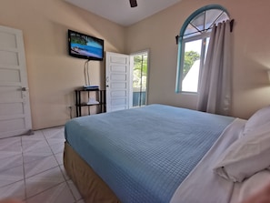 Departamento Deluxe, 1 cama King size, para no fumadores, cocina | 1 habitación, escritorio y espacio para trabajar con laptop 