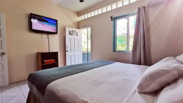 Deluxe Apartment, 1 King Bed, Non Smoking, Kitchen | 1 bedroom, desk, laptop workspace, blackout curtains