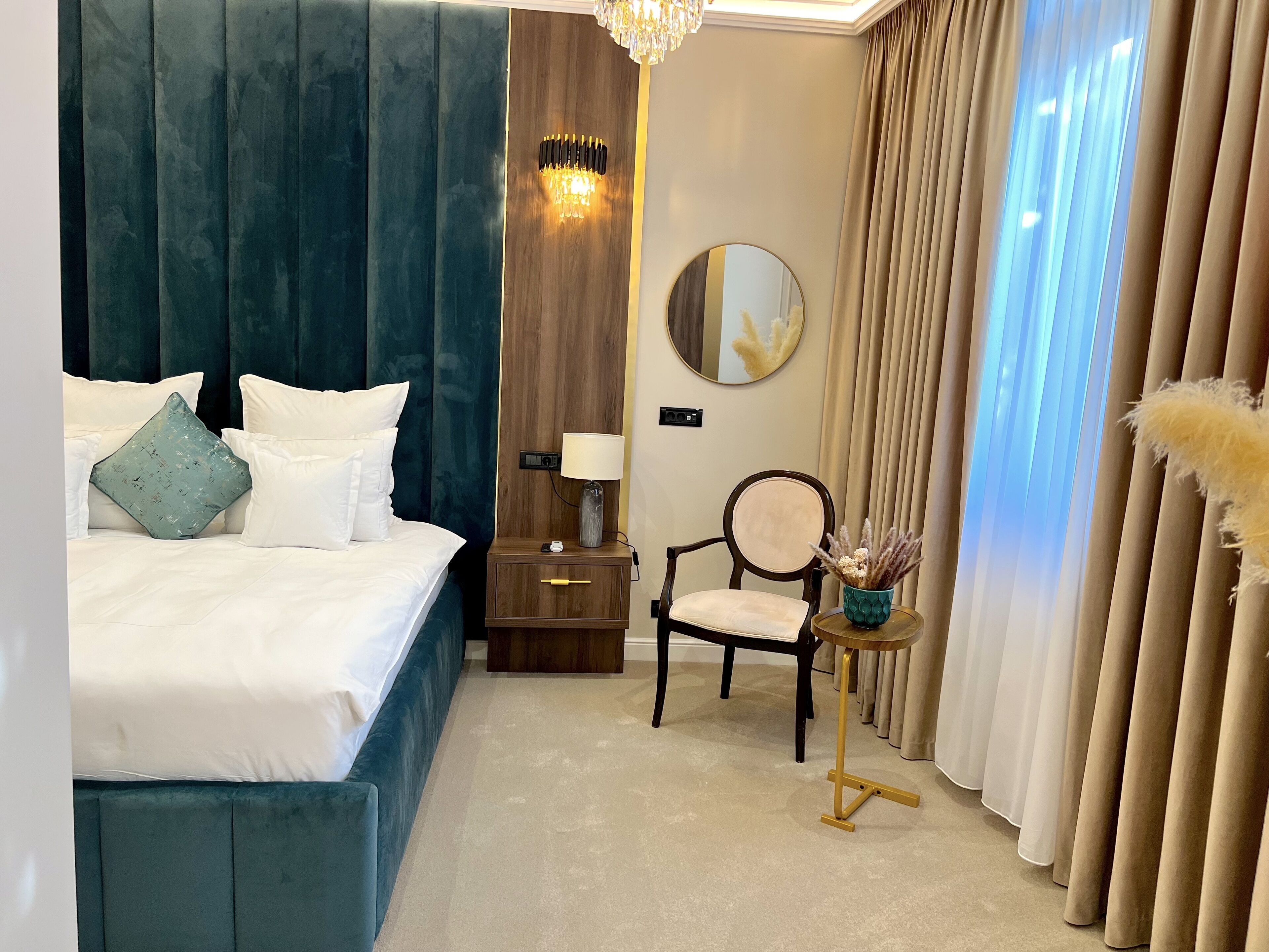 business suite, 1 king bed with sofa bed, ensuite | 1 bedroom, egyptian cotton sheets, premium bedding, down duvets