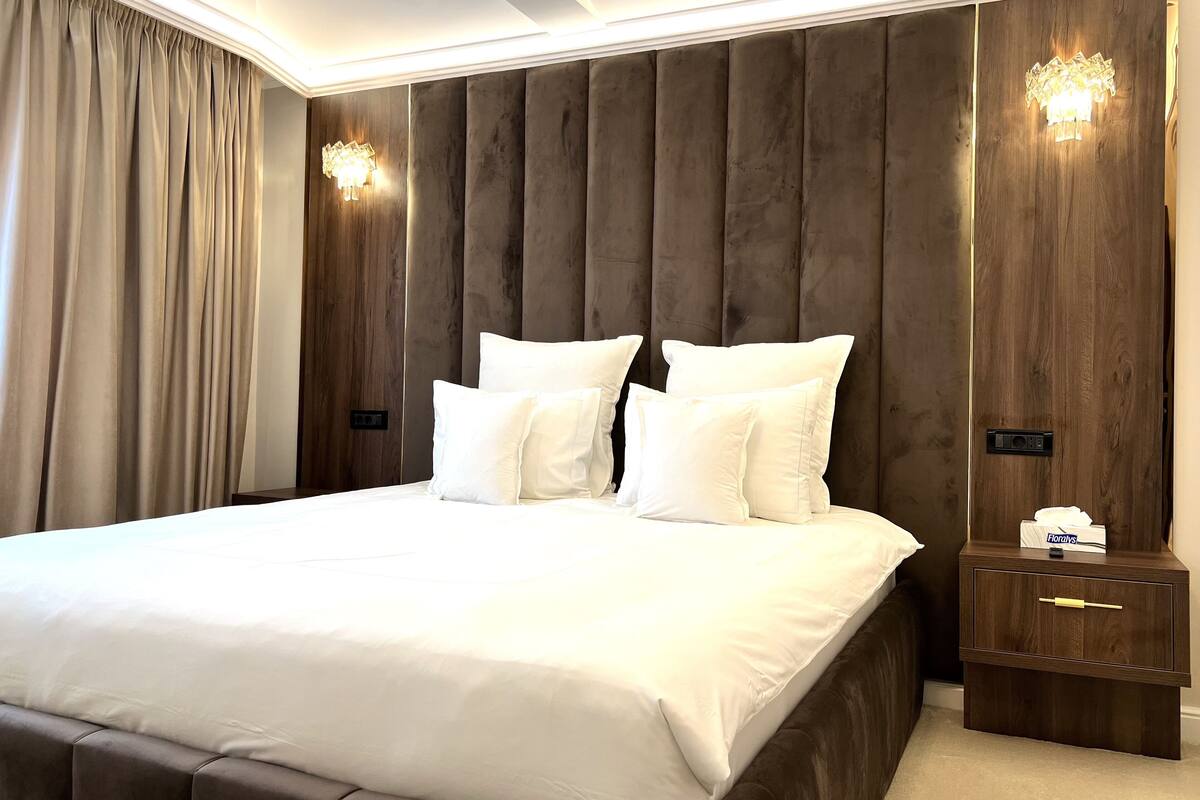 business apartment | 1 bedroom, egyptian cotton sheets, premium bedding, down duvets
