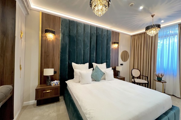 Suite – business, 1 kingsize-seng med sovesofa, eget bad | Sengetøy i egyptisk bomull, sengetøy av topp kvalitet og dundyner