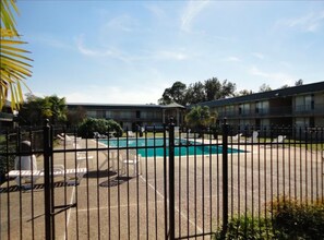 Piscina interna, piscina externa