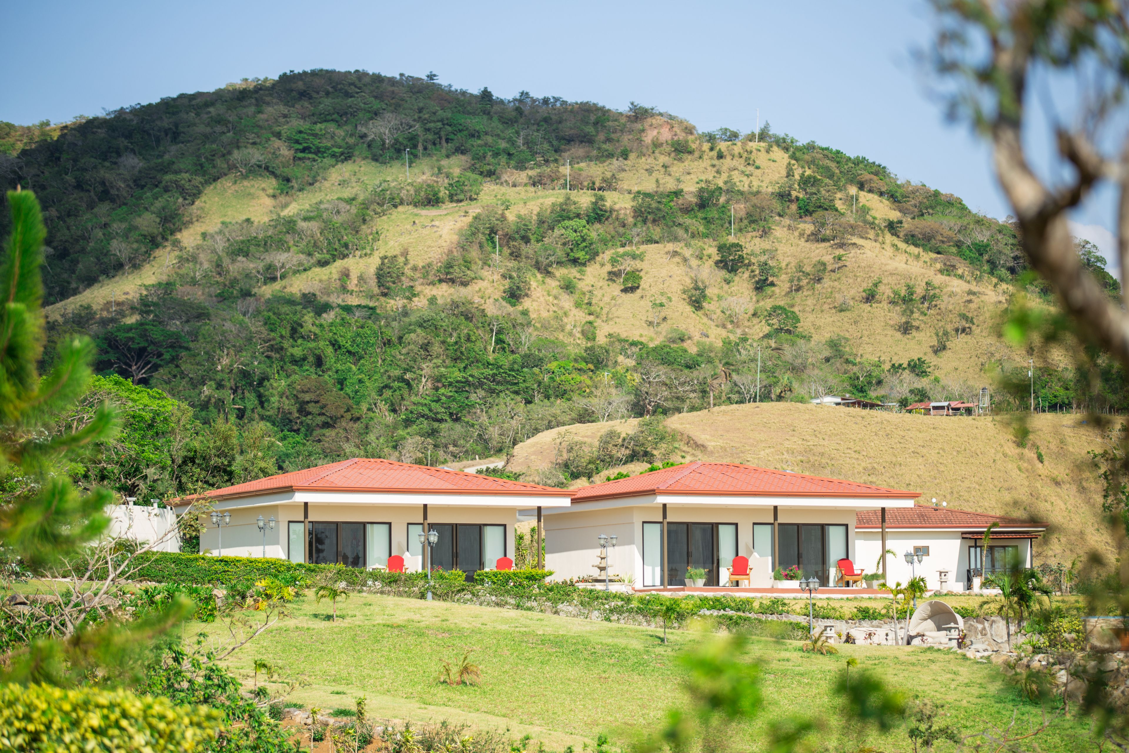 Pool Front with Ocean View | Terrasse/gårdhave
