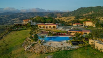 Outdoor pool, pool loungers