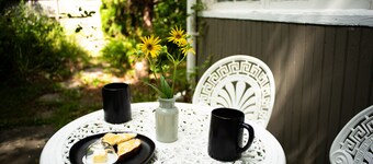 Black Walnut Bed and Breakfast