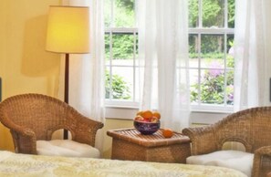 Room, Private Bathroom (Two Fish) | Free WiFi, bed sheets
