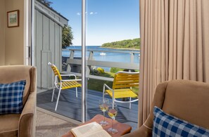Caja de seguridad en la habitación y cortinas blackout 