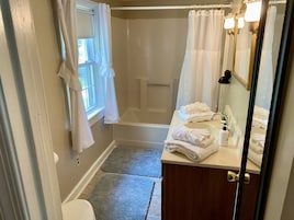 Suite, Ensuite | Bathroom