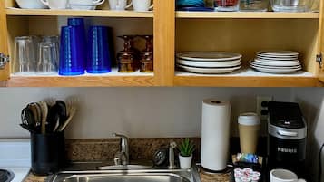 Quadruple Room, Ensuite | Private kitchen