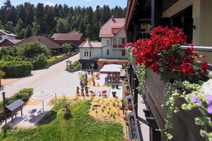 Minibar, blackout drapes, soundproofing, iron/ironing board