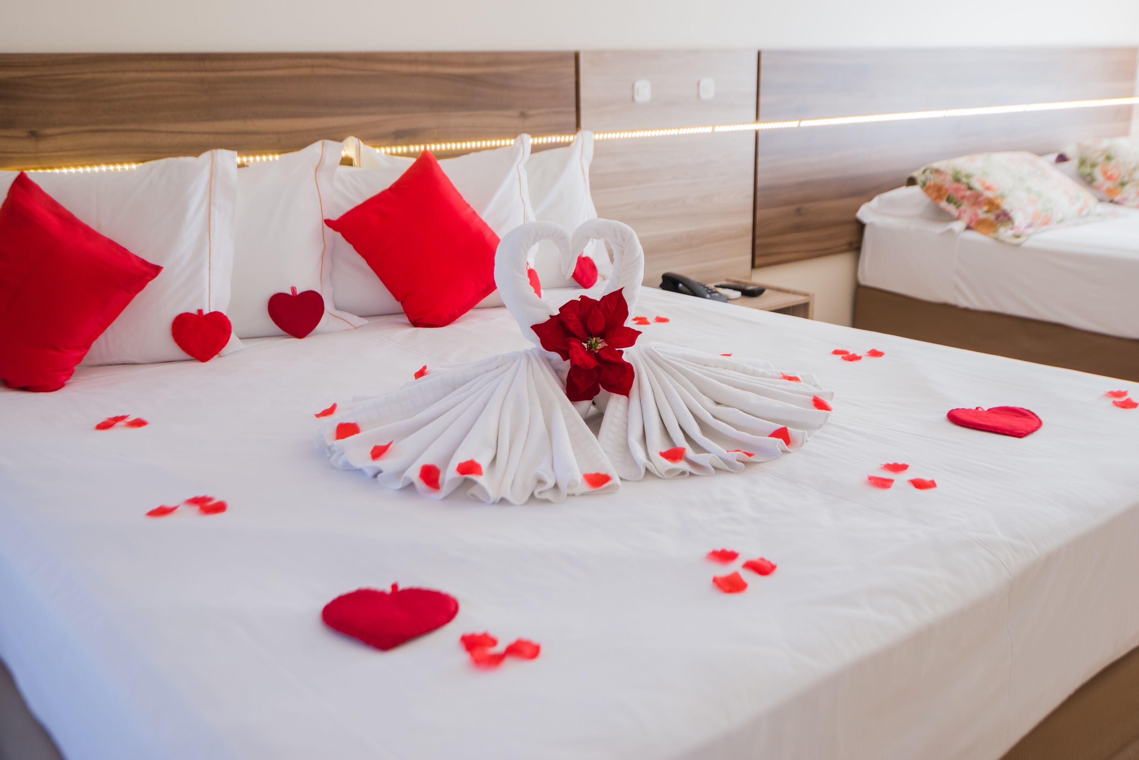 deluxe suite | 5 bedrooms, minibar, free wifi, bed sheets