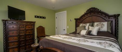 Room, Private Bathroom (Room #1) | Soundproofing, free WiFi, bed sheets