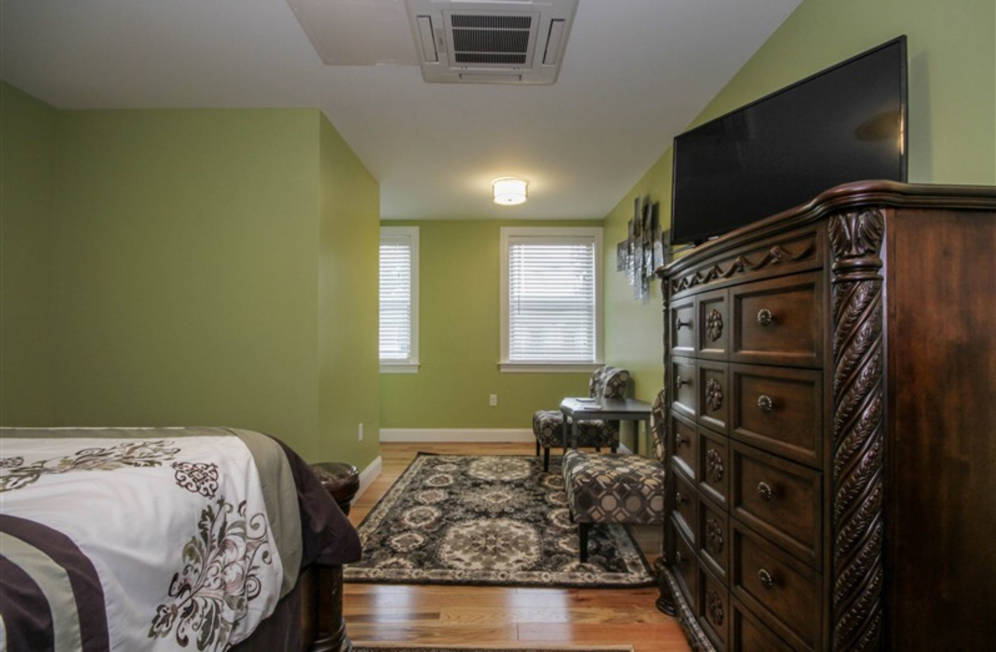 room, private bathroom (room #1) | soundproofing, free wifi, bed sheets