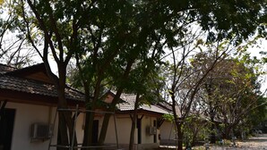 Exterior - Bangrak Resort (Nakhon Sawan)