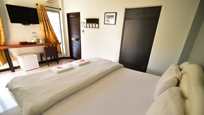 Bungalow | Hypo-allergenic bedding available, in-room safe, WiFi (free), bed sheets - Bangrak Resort (Nakhon Sawan)