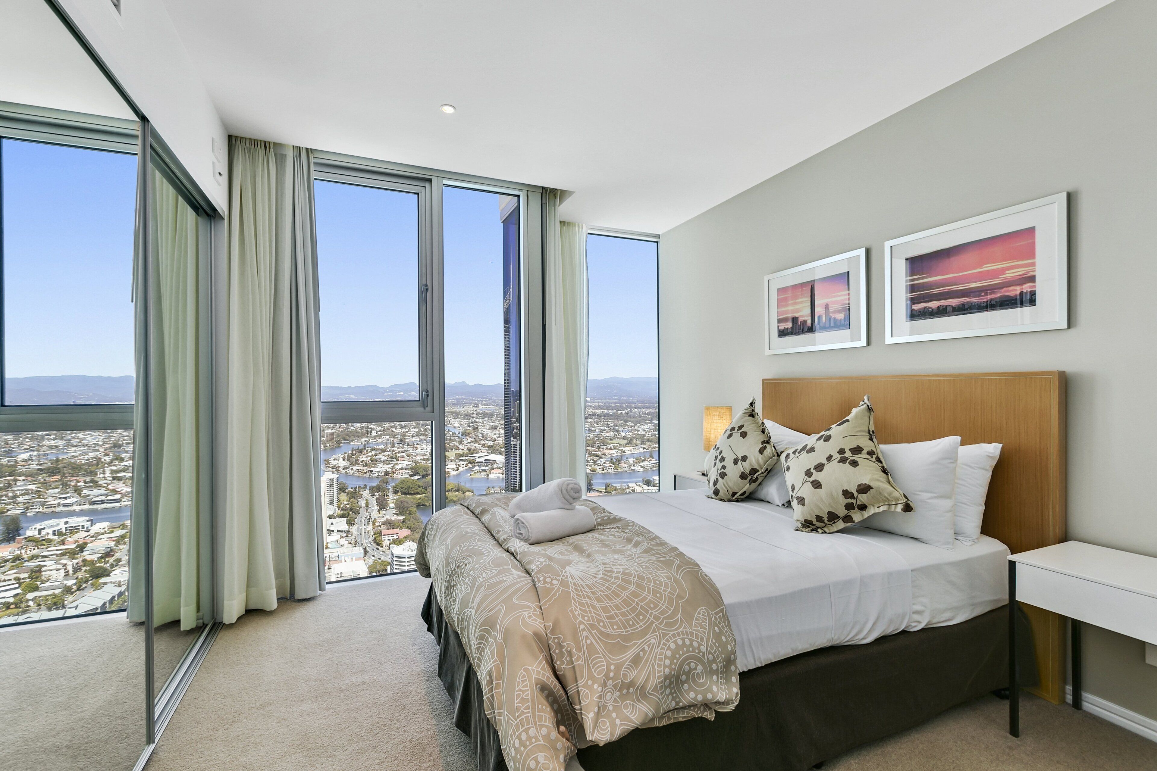 5*****Star Luxury 51 floors High — image 2