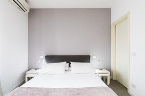 1 bedroom, in-room safe, iron/ironing board, free WiFi