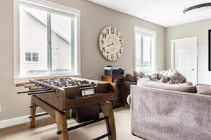 Games room - Upscale custom home designed for large groups (Hillsboro)