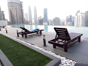 Outdoor pool - Dorsett Residences Bukit Bintang - Comfort Stay by Selina (Kuala Lumpur)