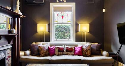 94 Highett - Luxury Holiday House in the Inner City with COVID guarantee