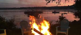 Modern 300 ft lakefront with pool