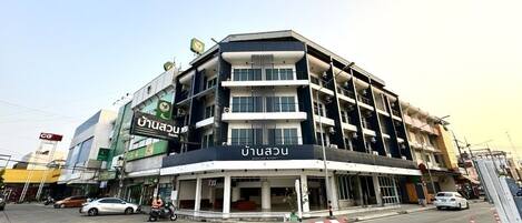 Kiến trúc tòa nhà