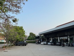 Exterior - Bansuan Resort (Nakhon Sawan)