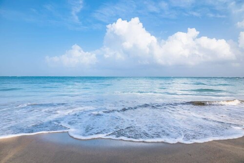 Villa Fontana | Modern Beach Retreat | 3 Bed, 2.5 Bath